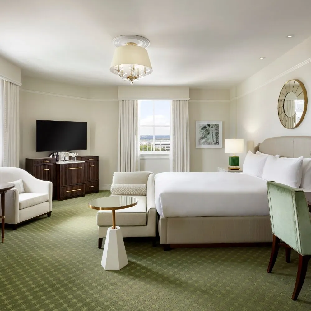 bedroom-kingbed-3