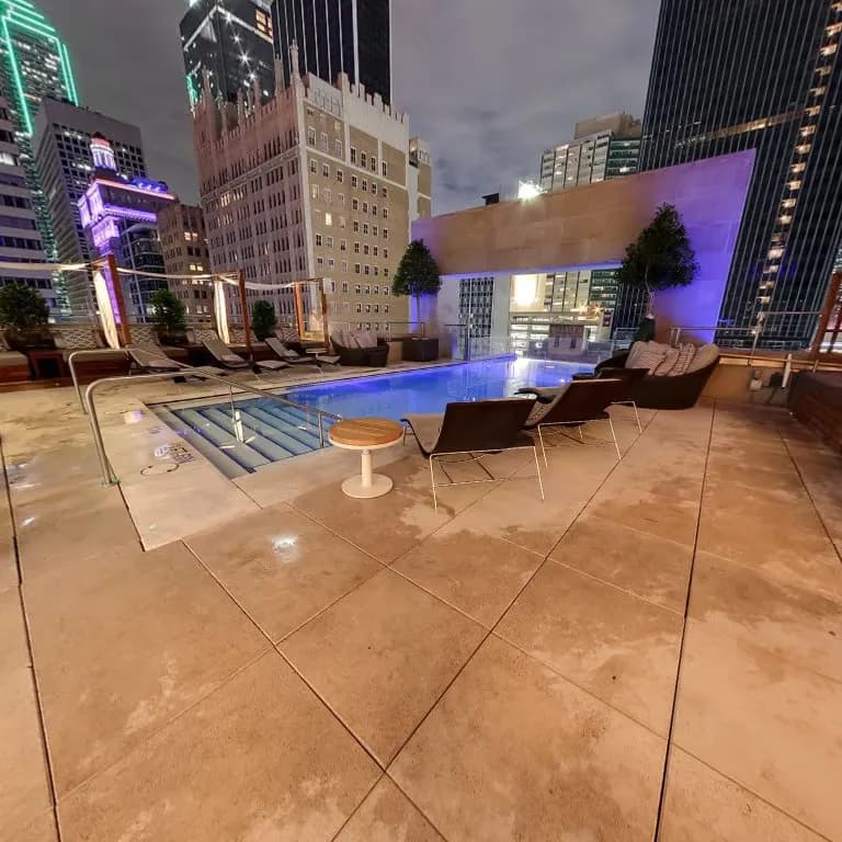 amenities-rooftoppool
