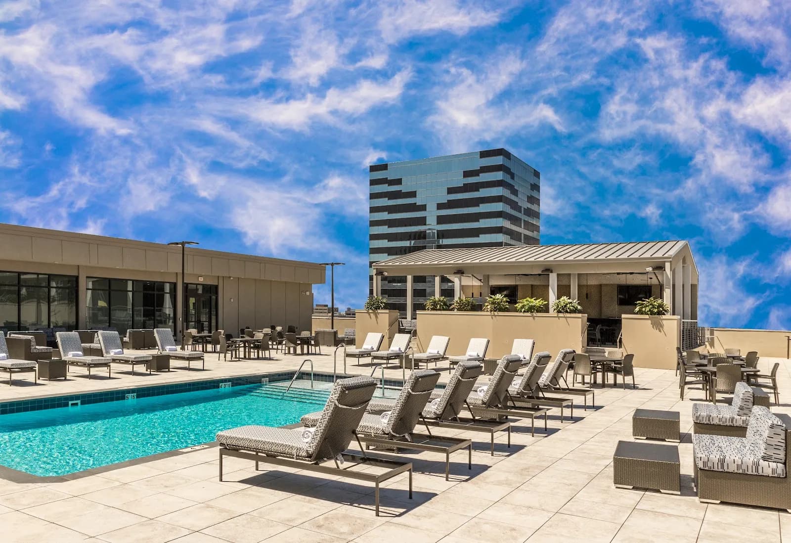 amenities-rooftoppool