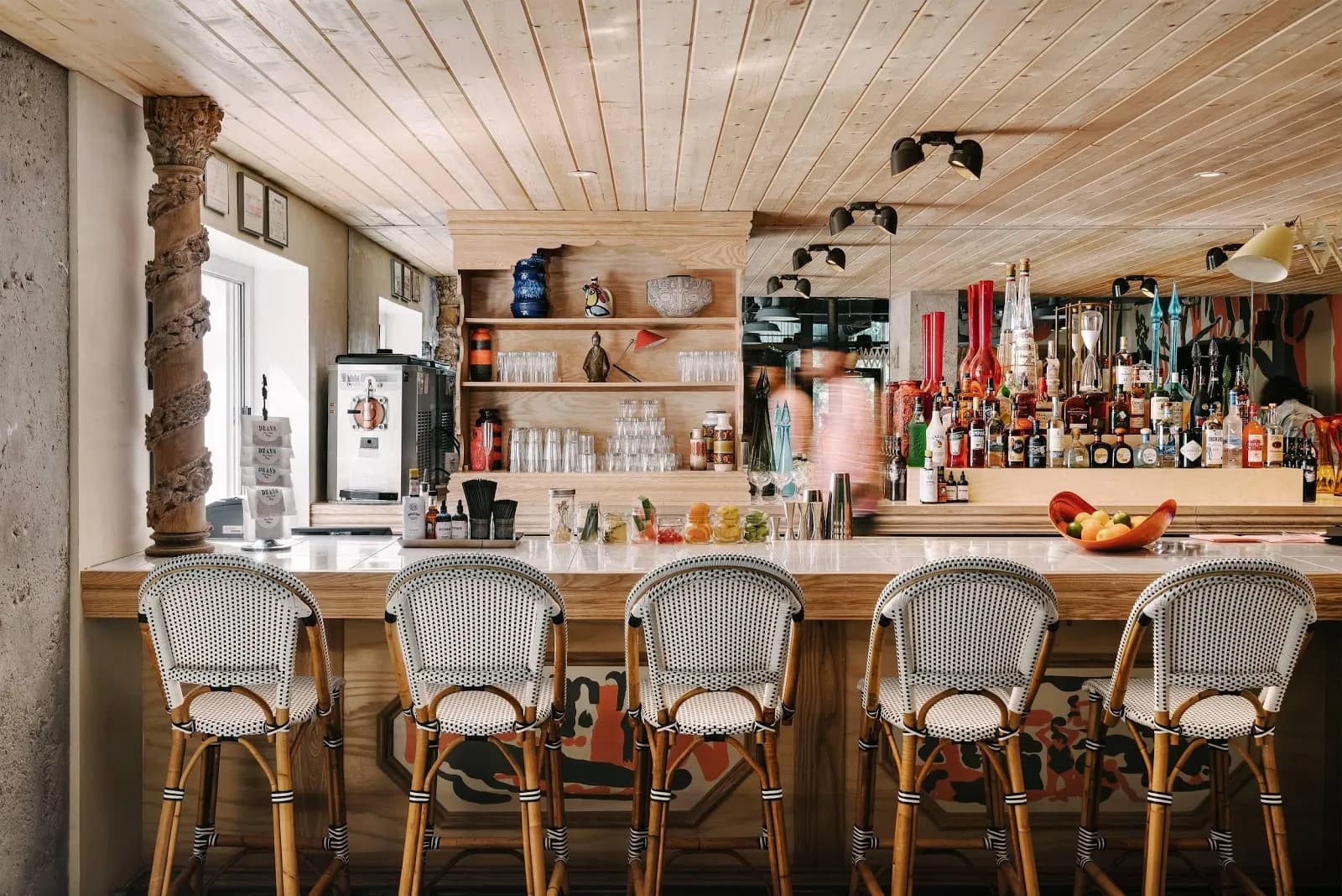 dining-barcounter