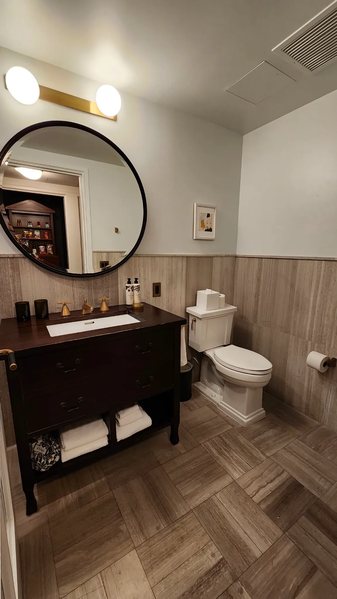 bathroom-toilet
