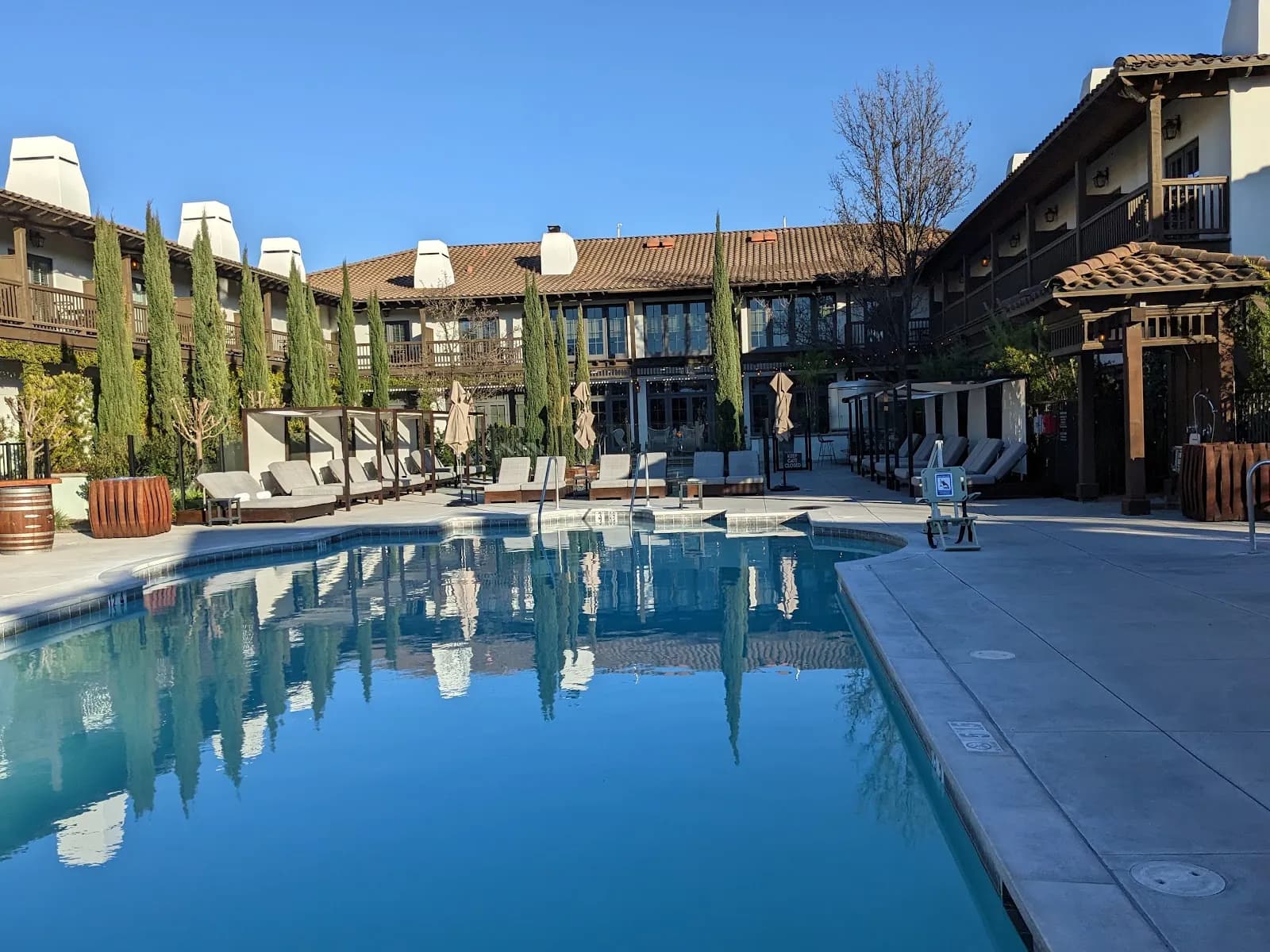 amenities-pool-2