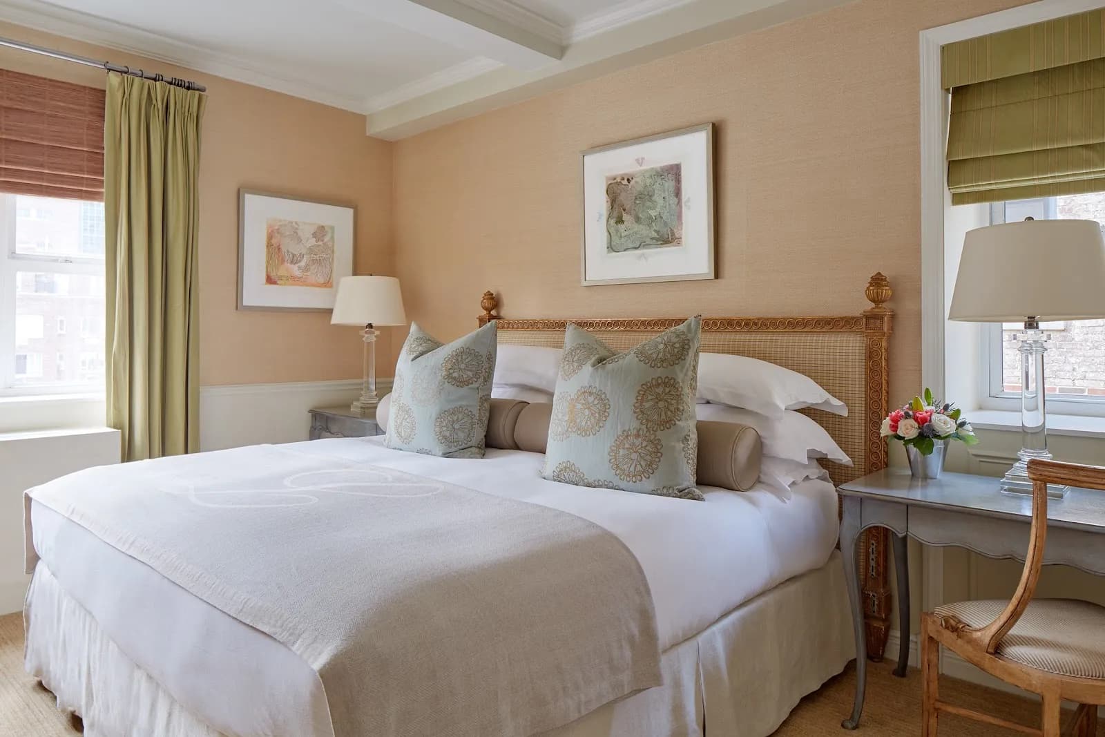 bedroom-kingbed-2