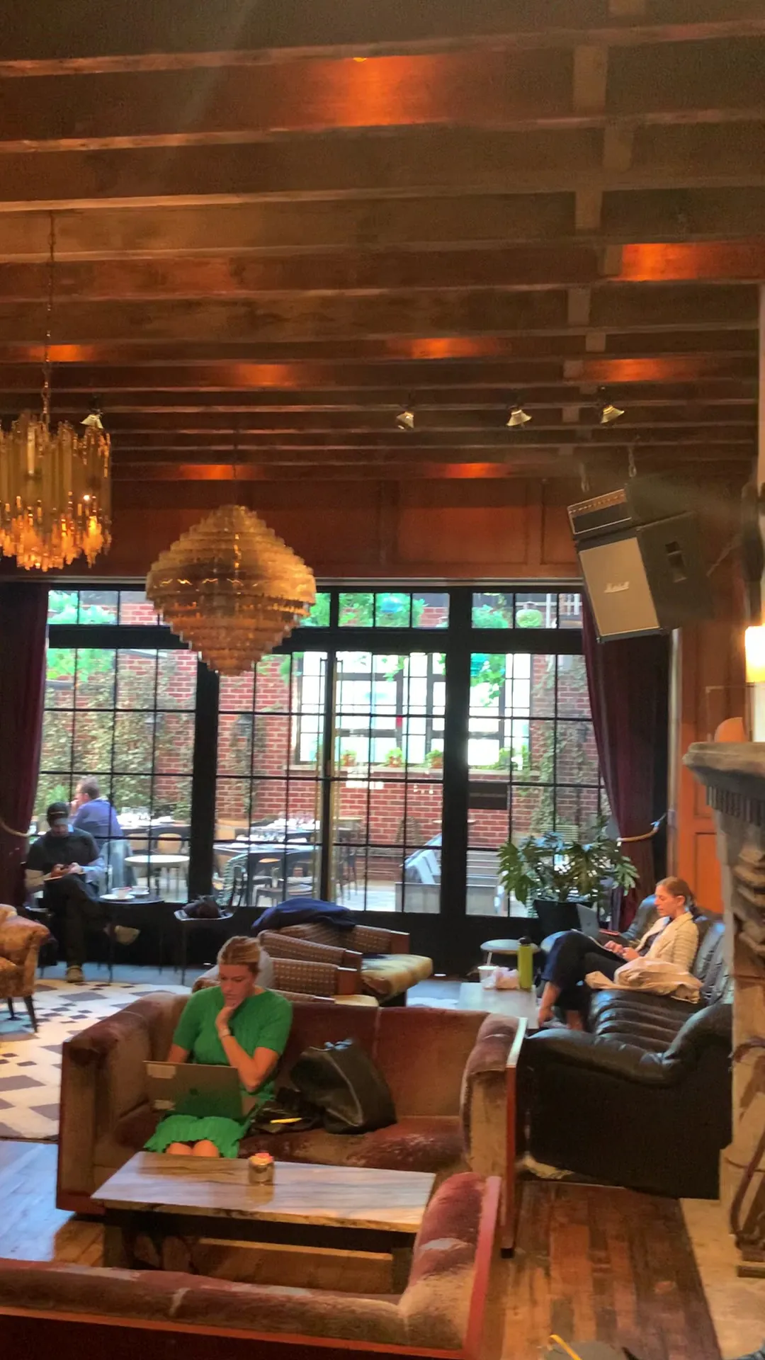 interior-lounge