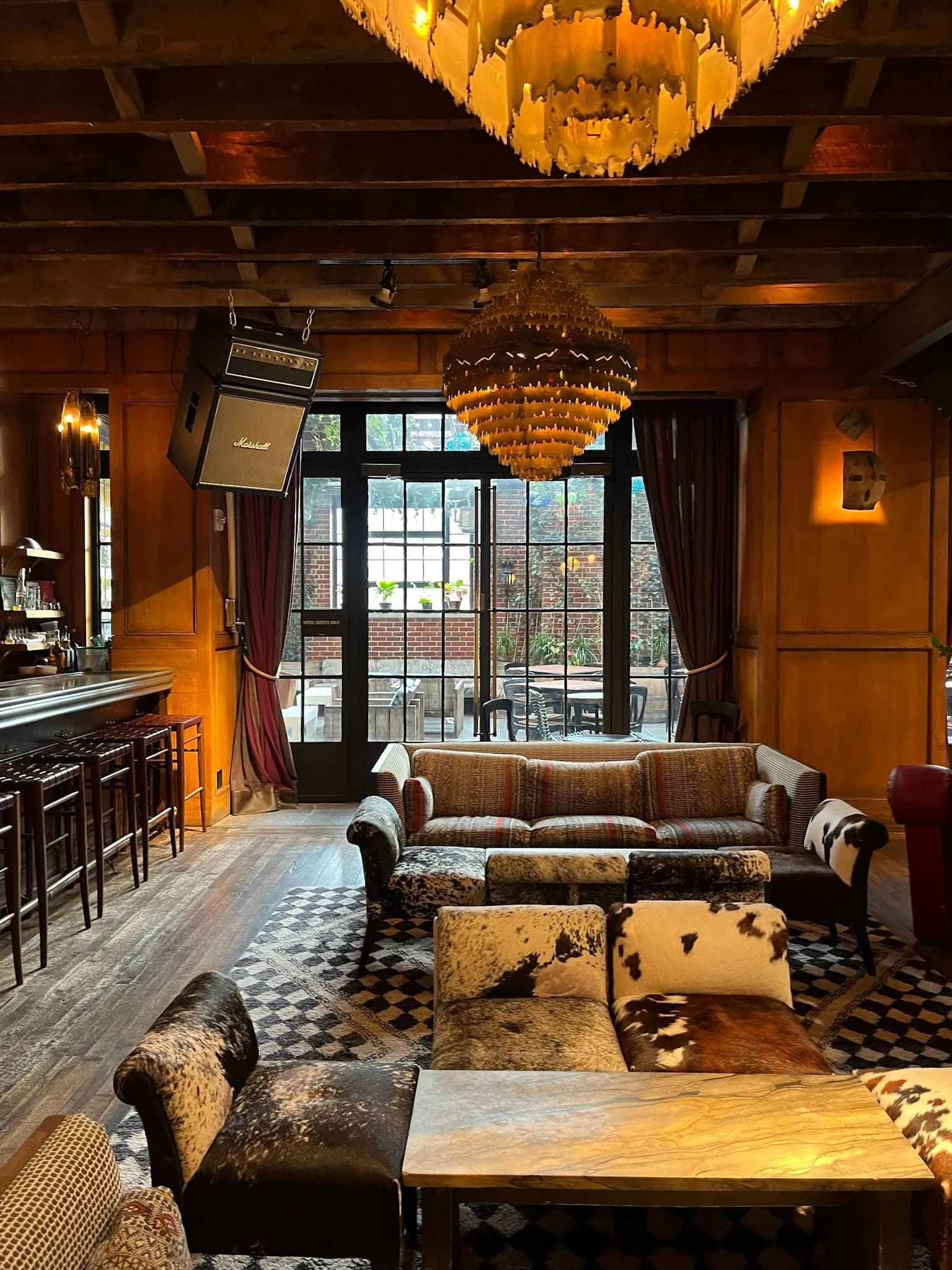 interior-lounge-2