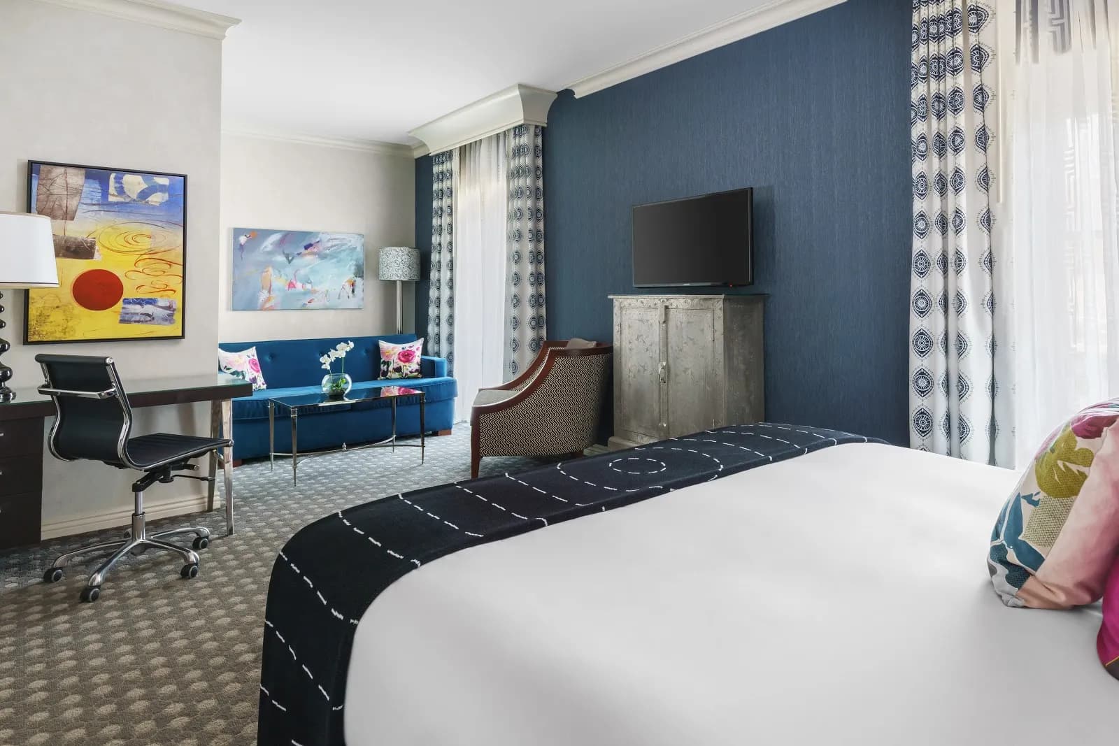 bedroom-suite