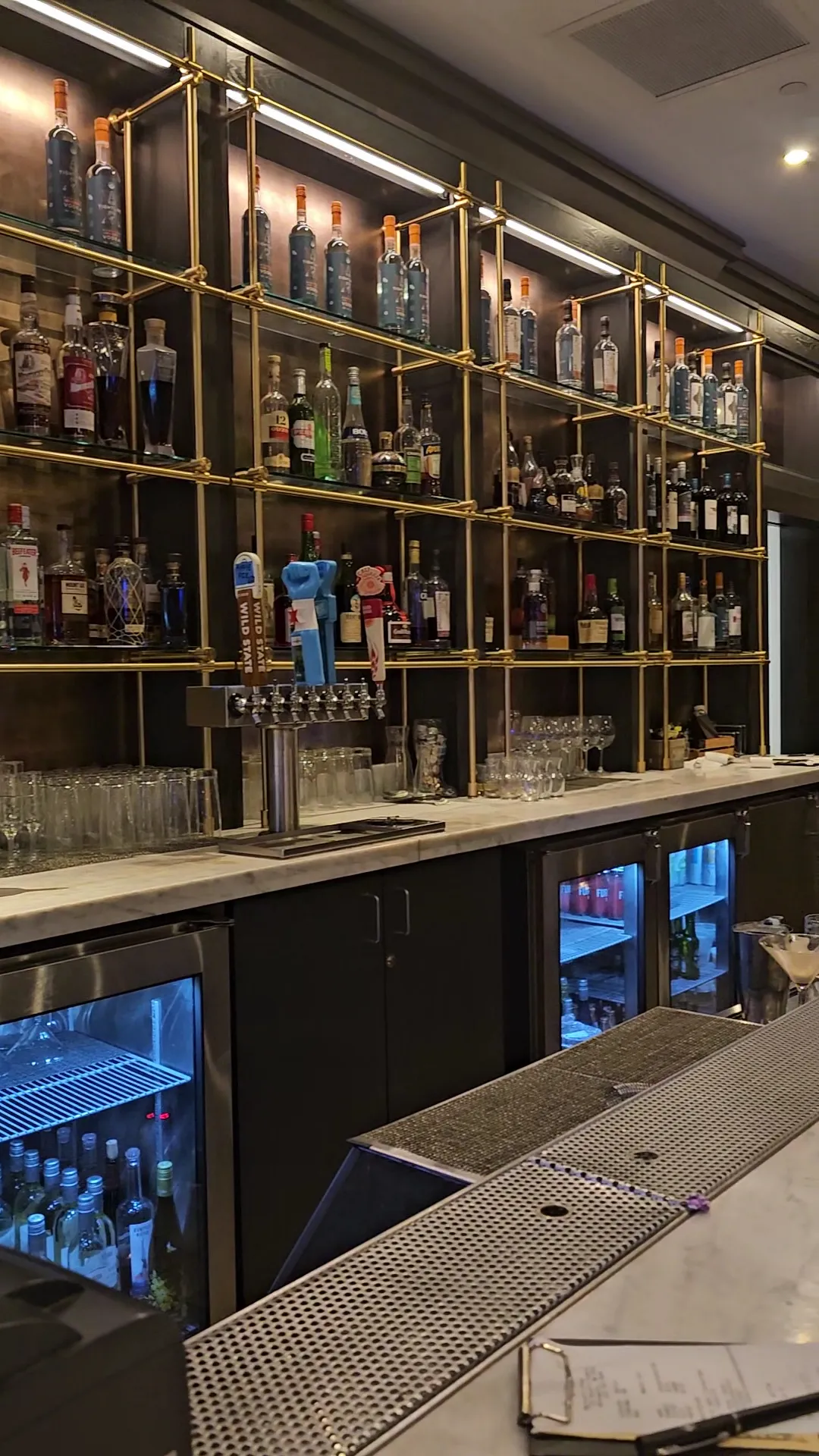 dining-barcounter-2