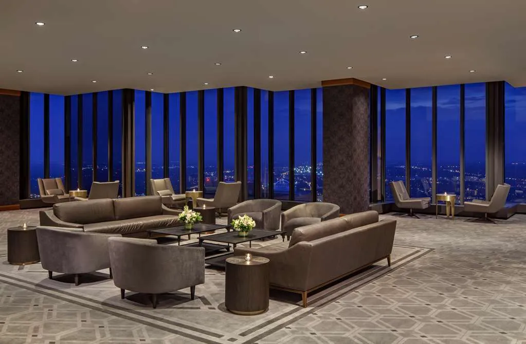 interior-skylounge