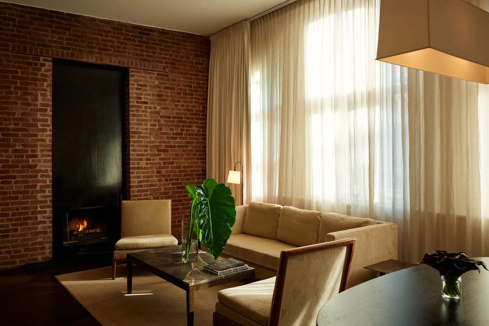 bedroom-suite