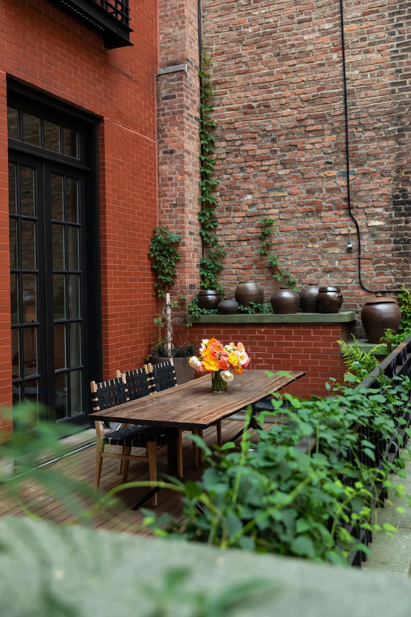 exterior-courtyard
