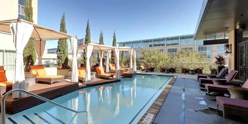 amenities-pool-3