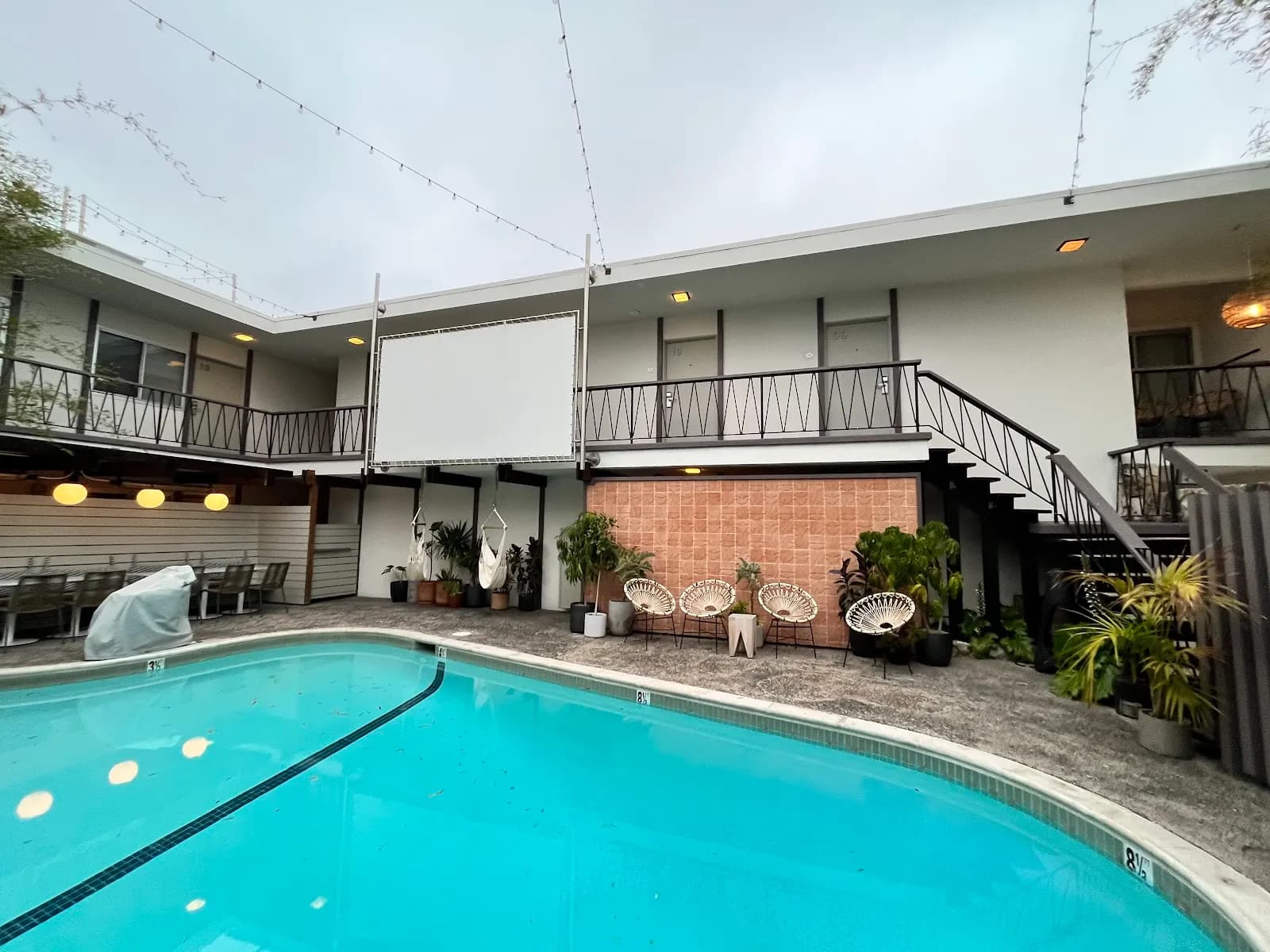 amenities-pool-2