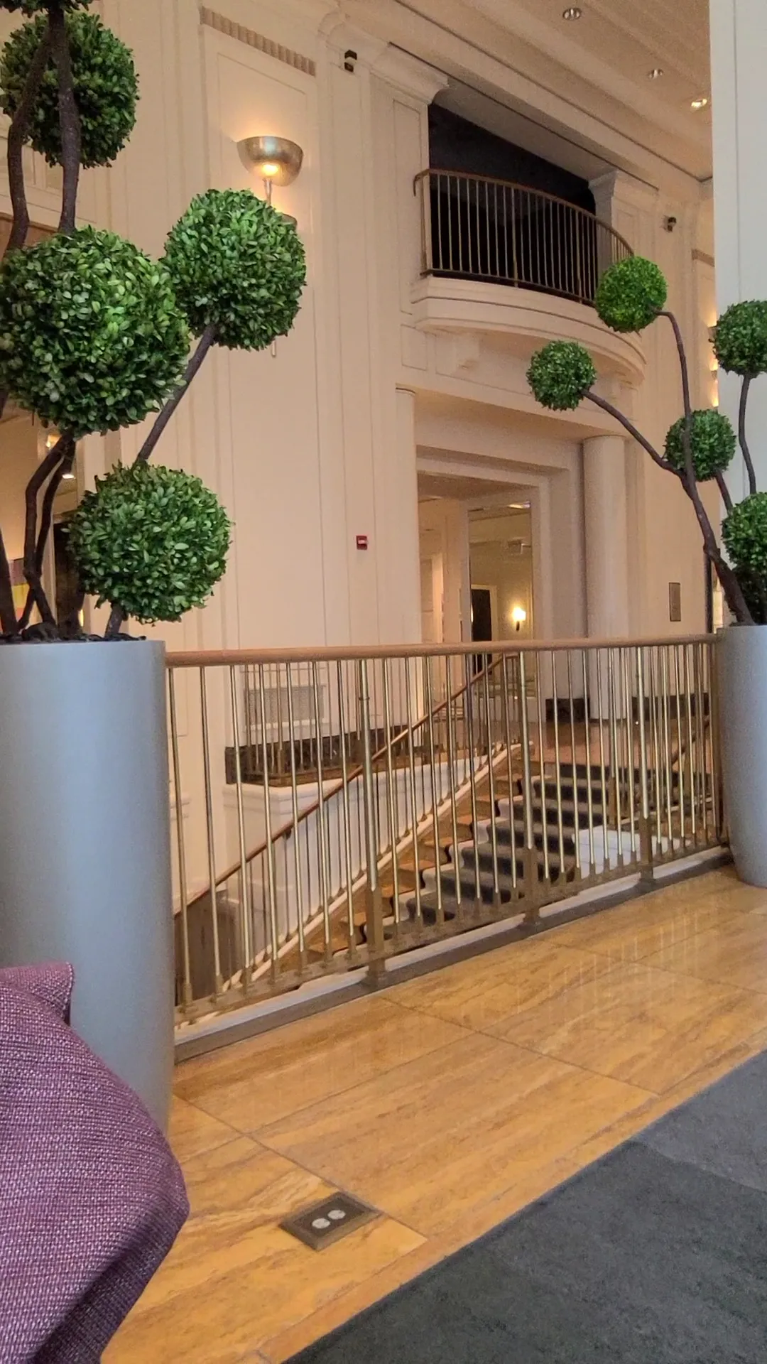 interior-lobby