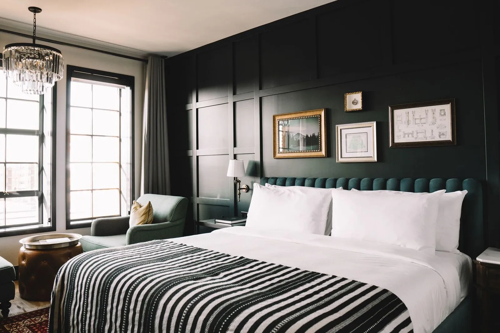 bedroom-kingbed-4