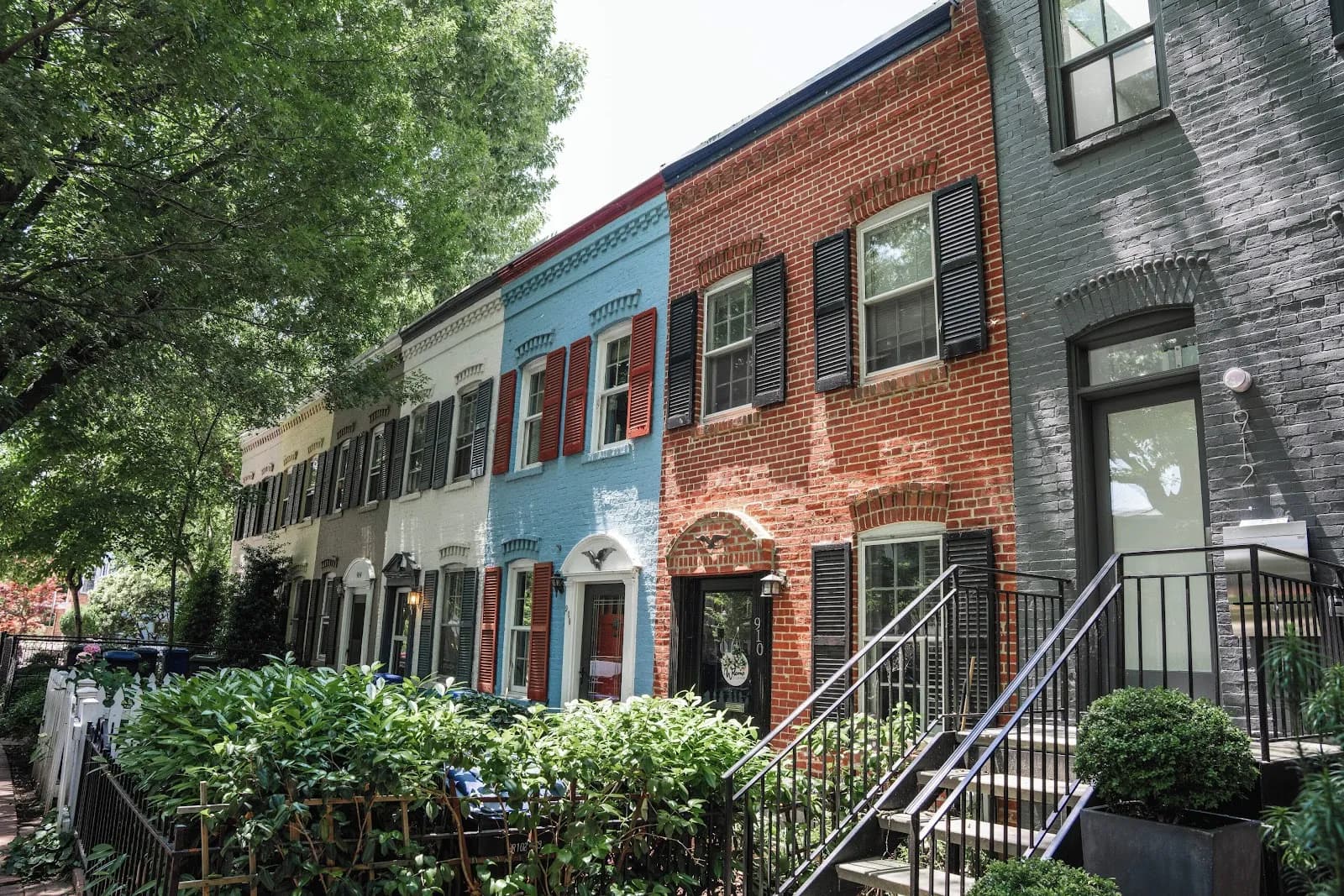 exterior-neighborhood