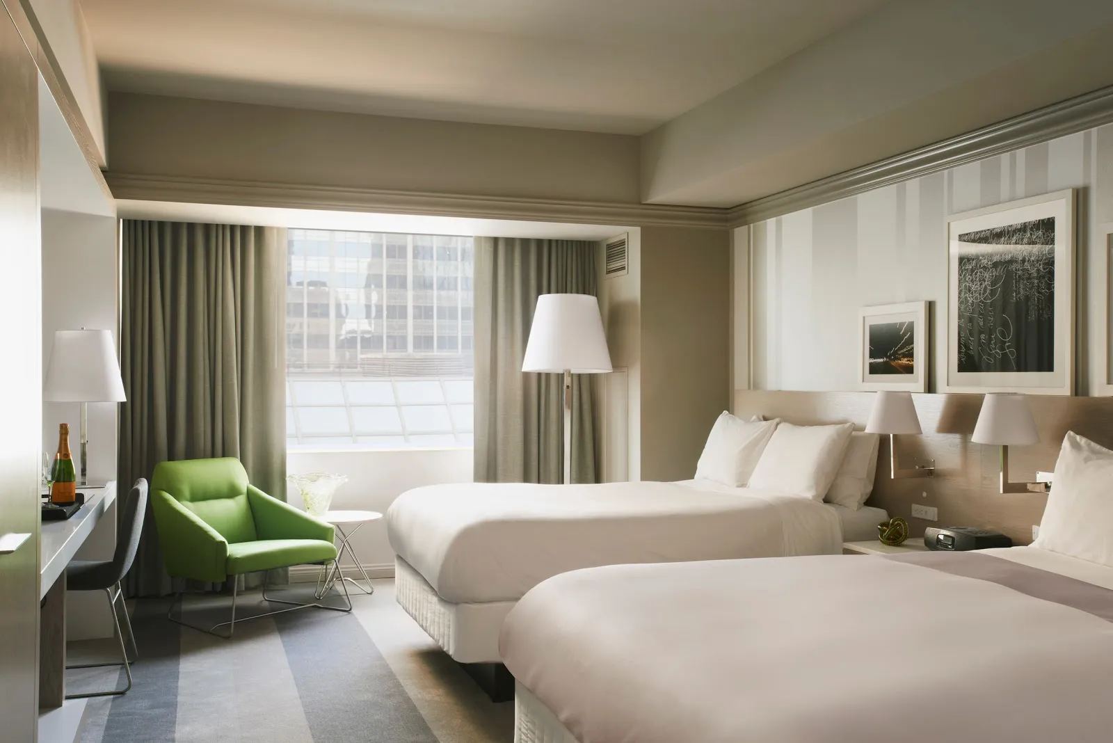 bedroom-doublebeds-2