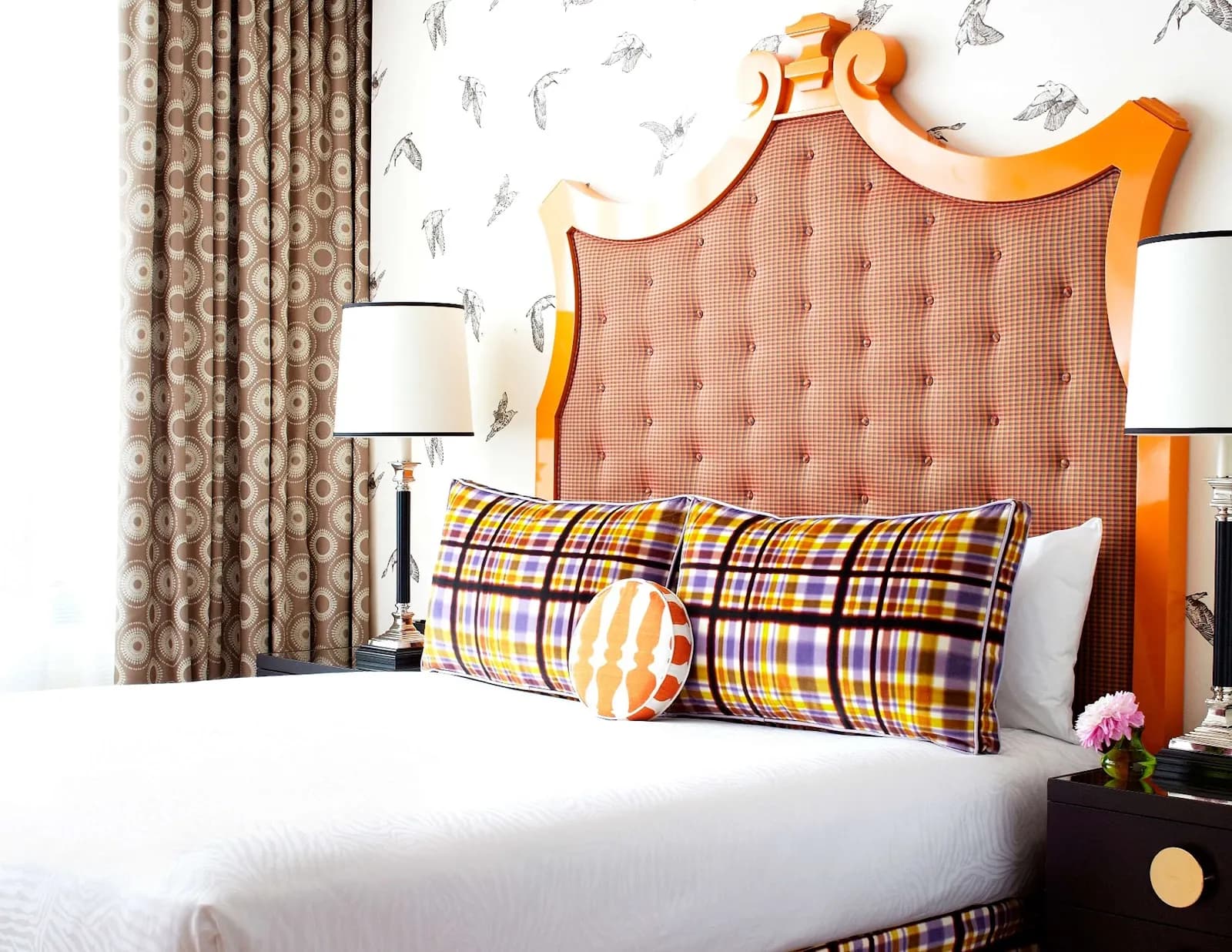 bedroom-kingbed-2
