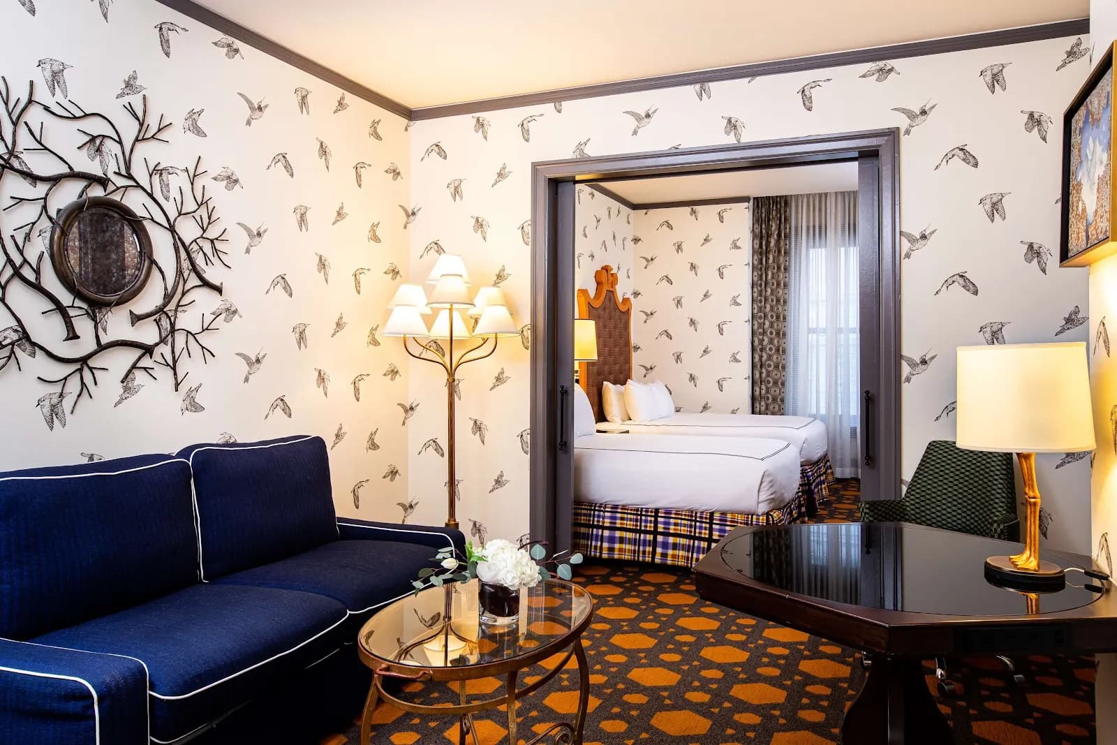 bedroom-suitelounge-2