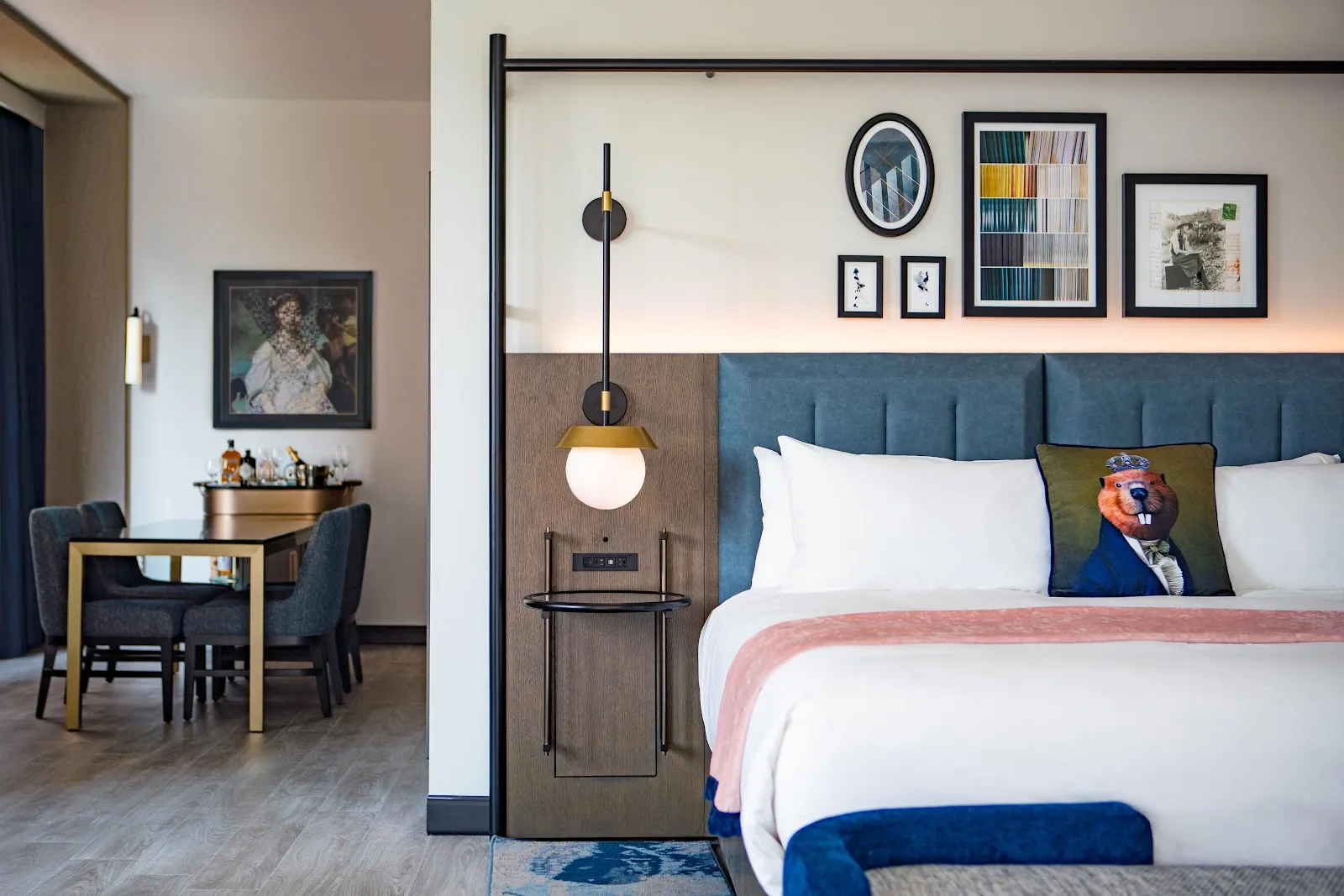 bedroom-kingbed-2