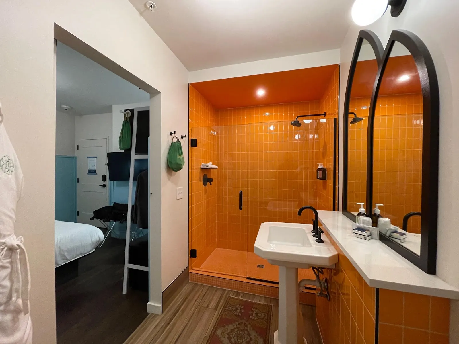 bathroom-shower