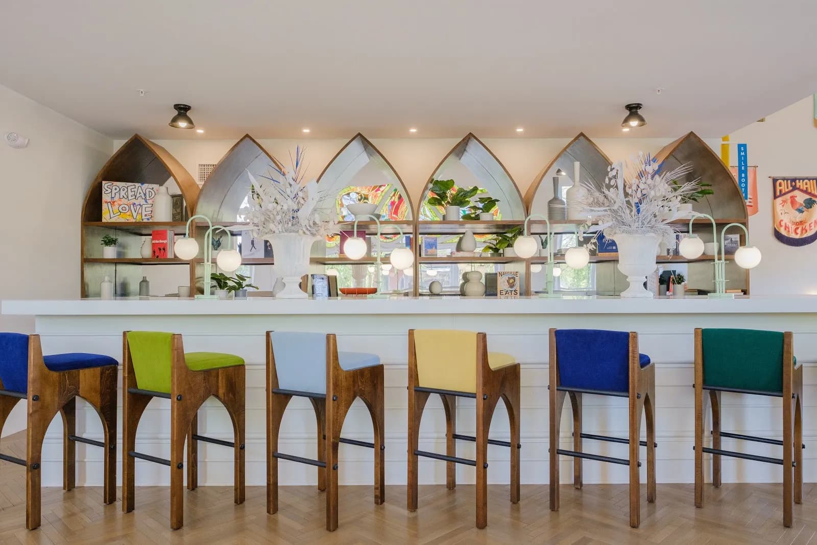therussell_dining_barcounter