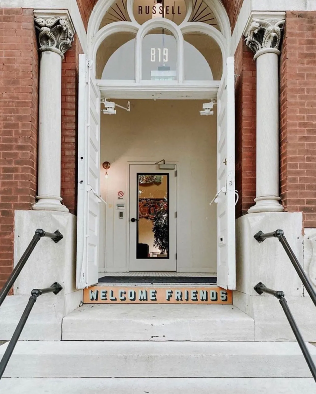 therussell_exterior_entrance