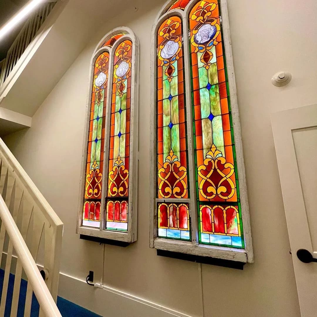 interior-stainedglass