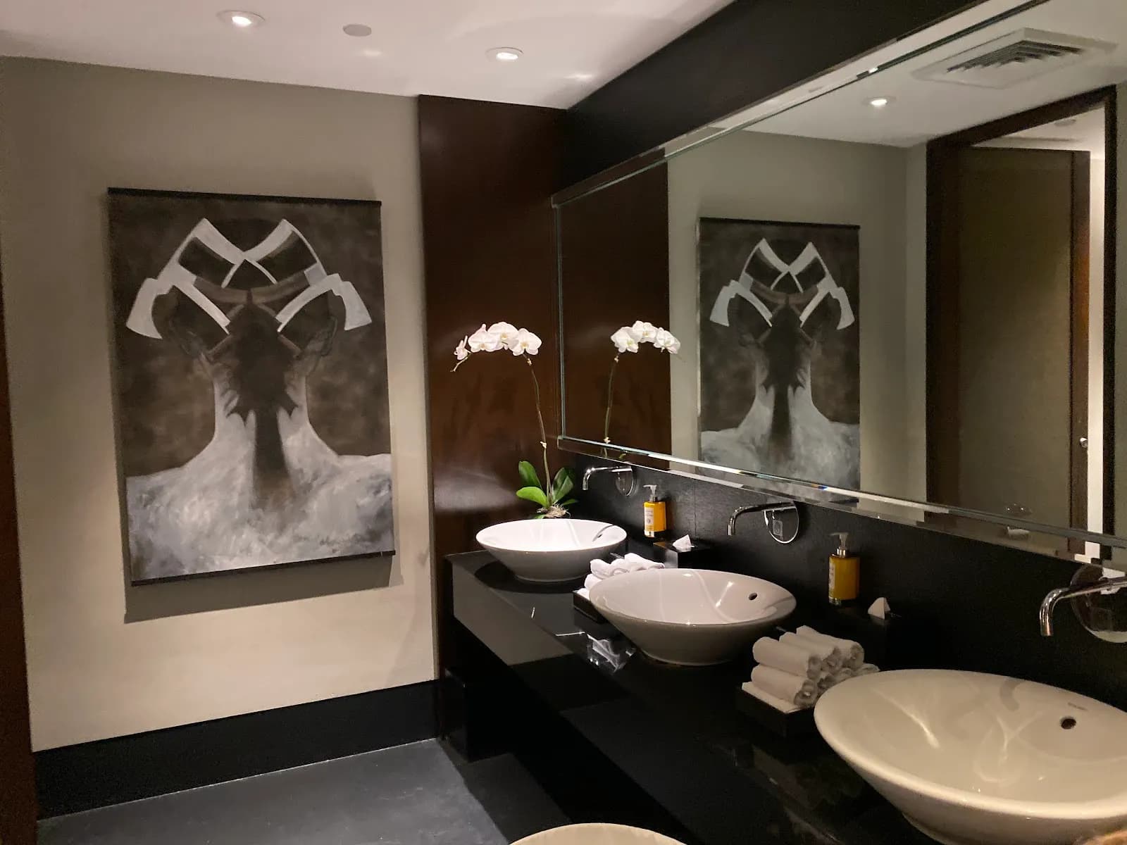 bathroom-vanity
