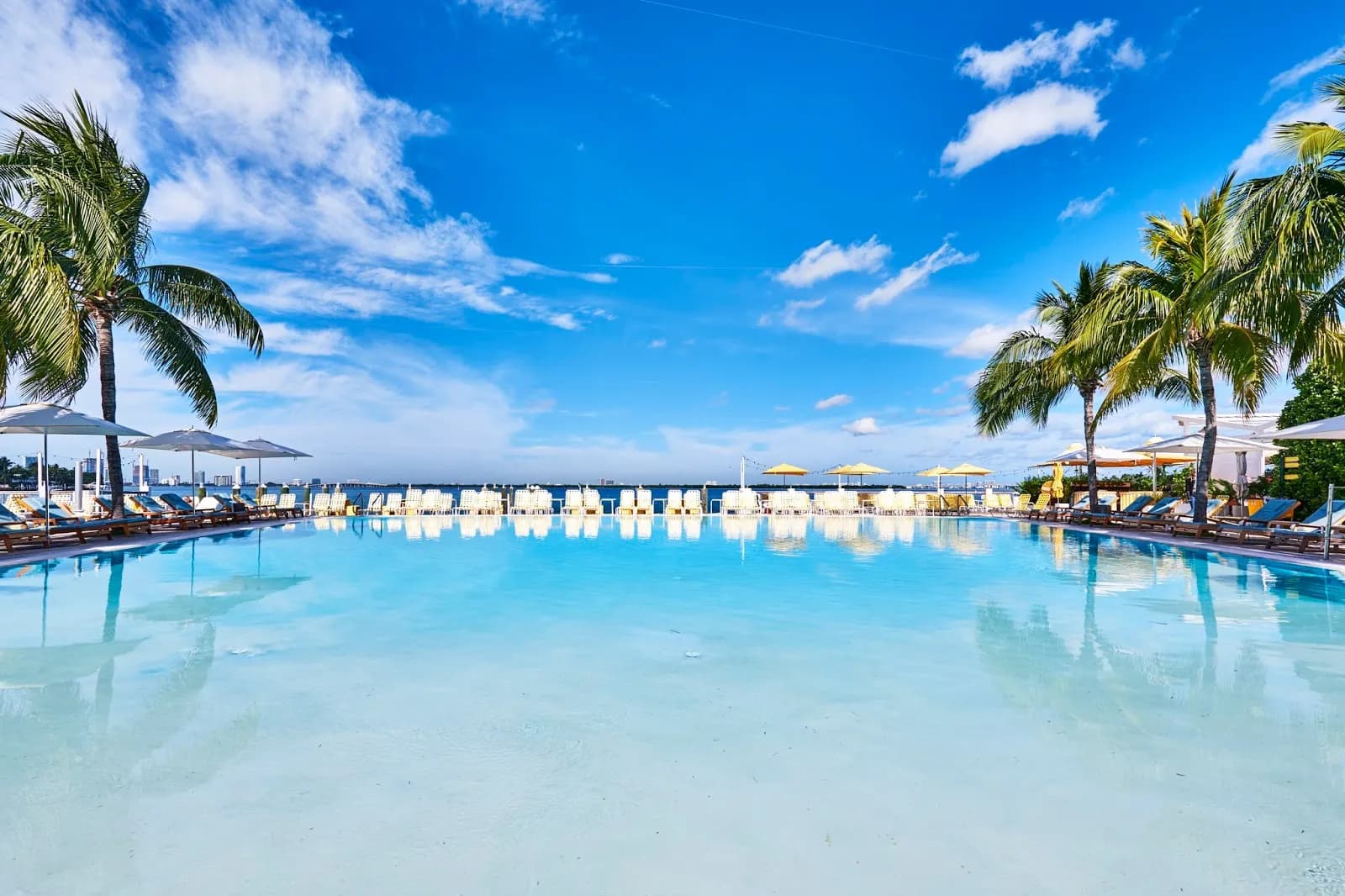 amenities-pool
