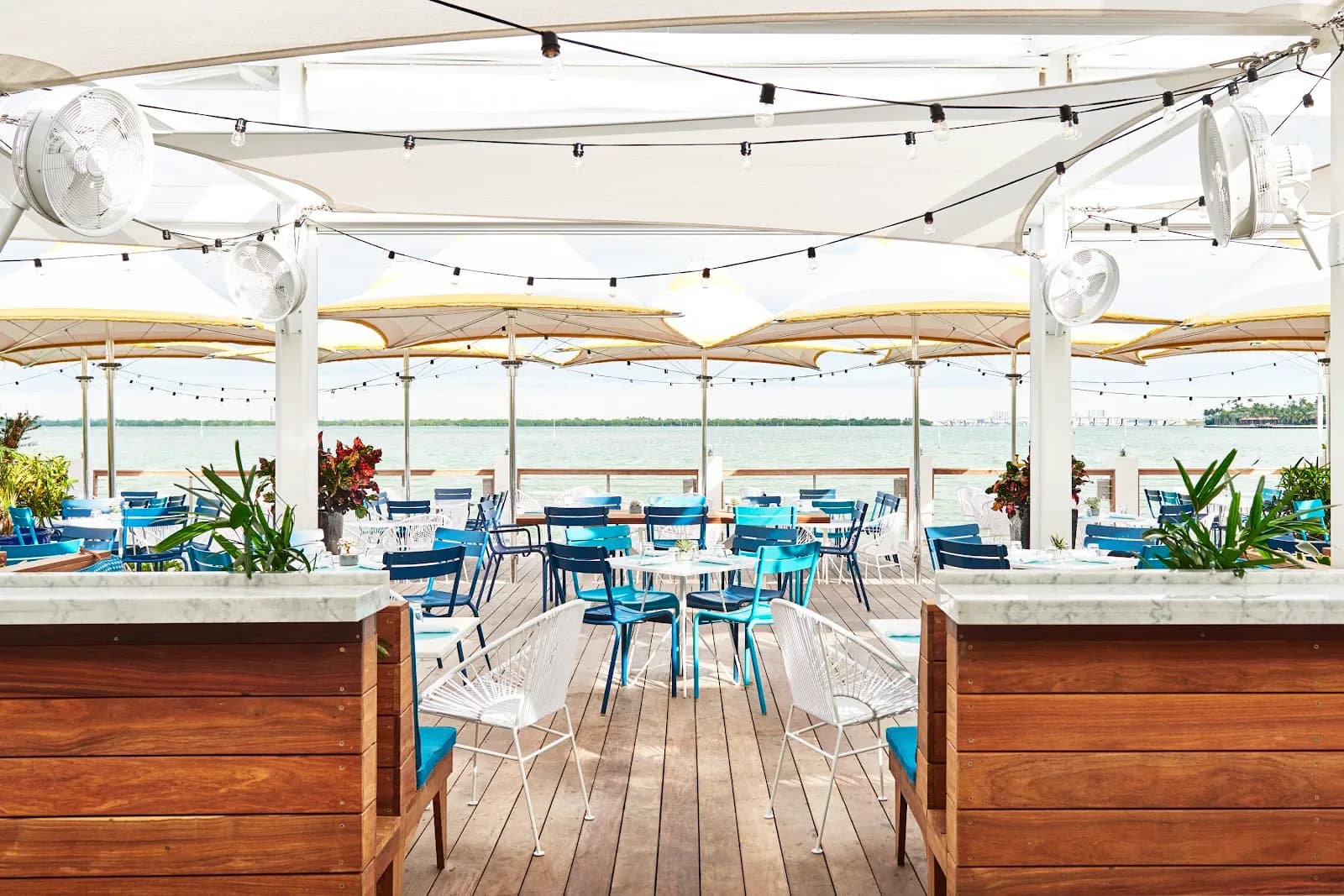 thestandardspamiamibeach_dining_outdoordeck