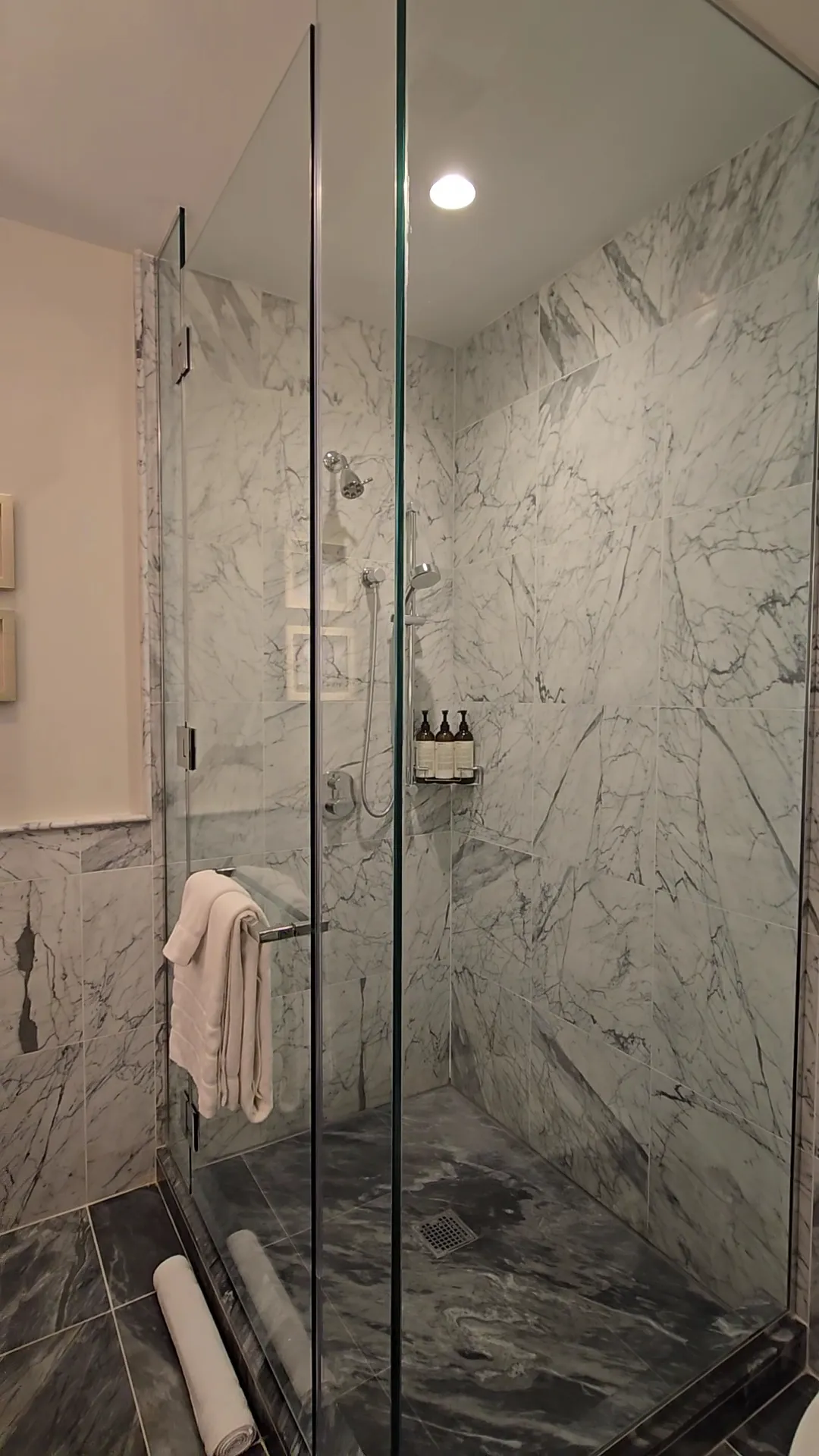 bathroom-shower