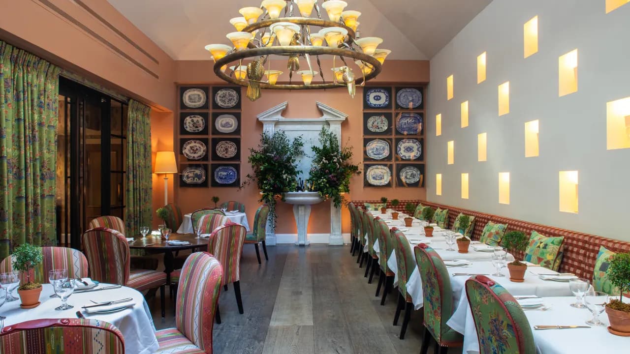 dining-restaurant-3