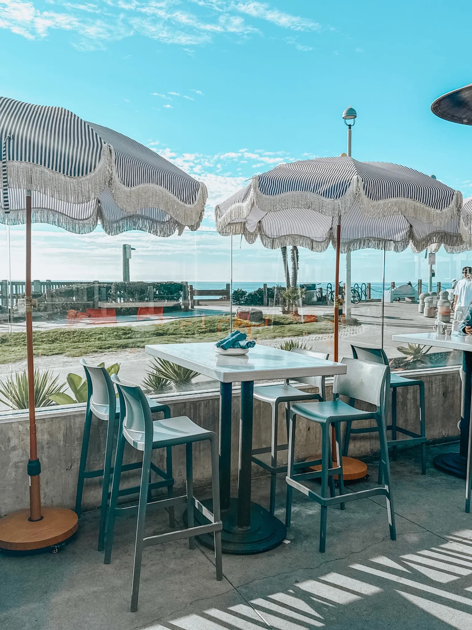 dining-outdoordining