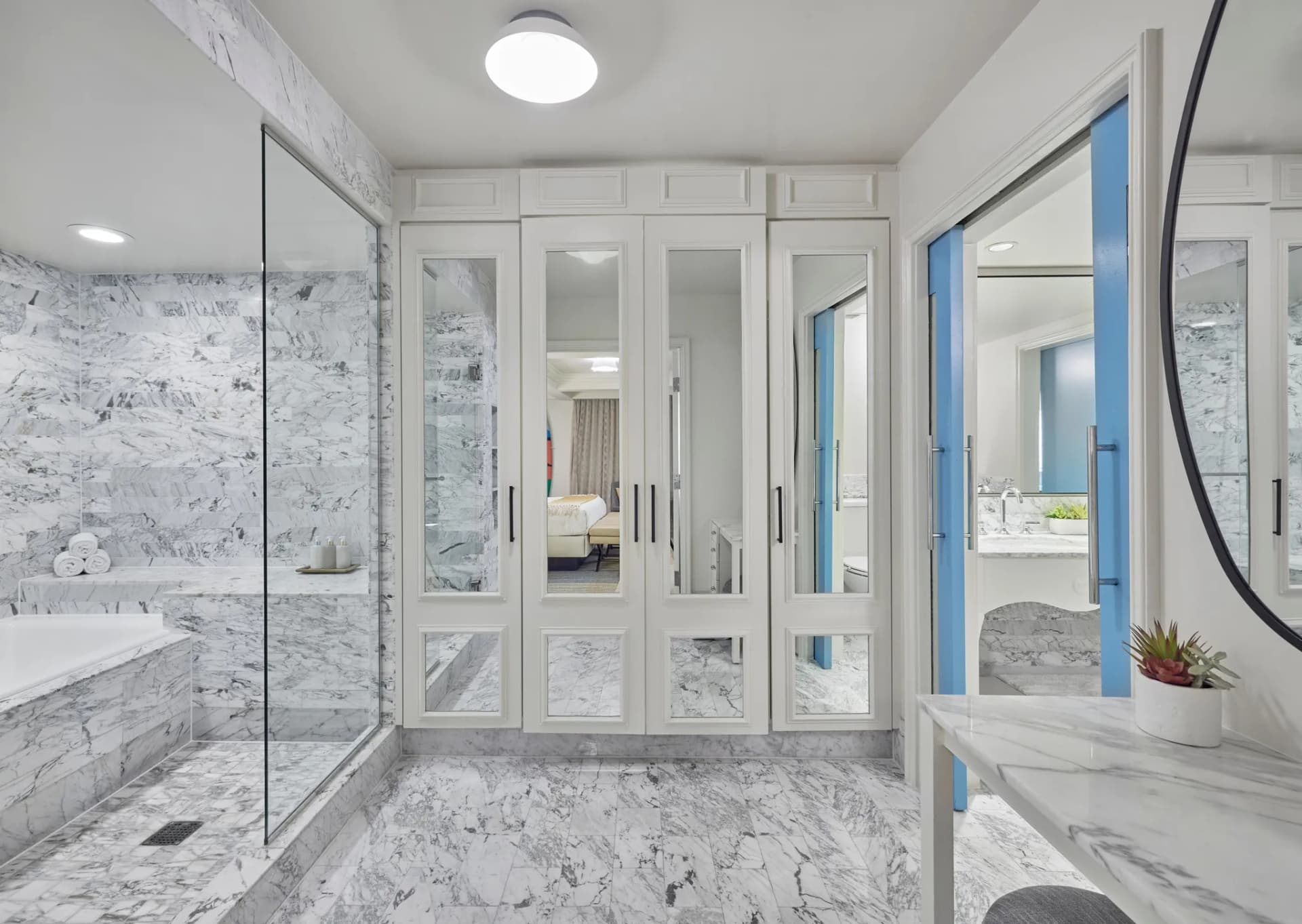 bathroom-bathtub
