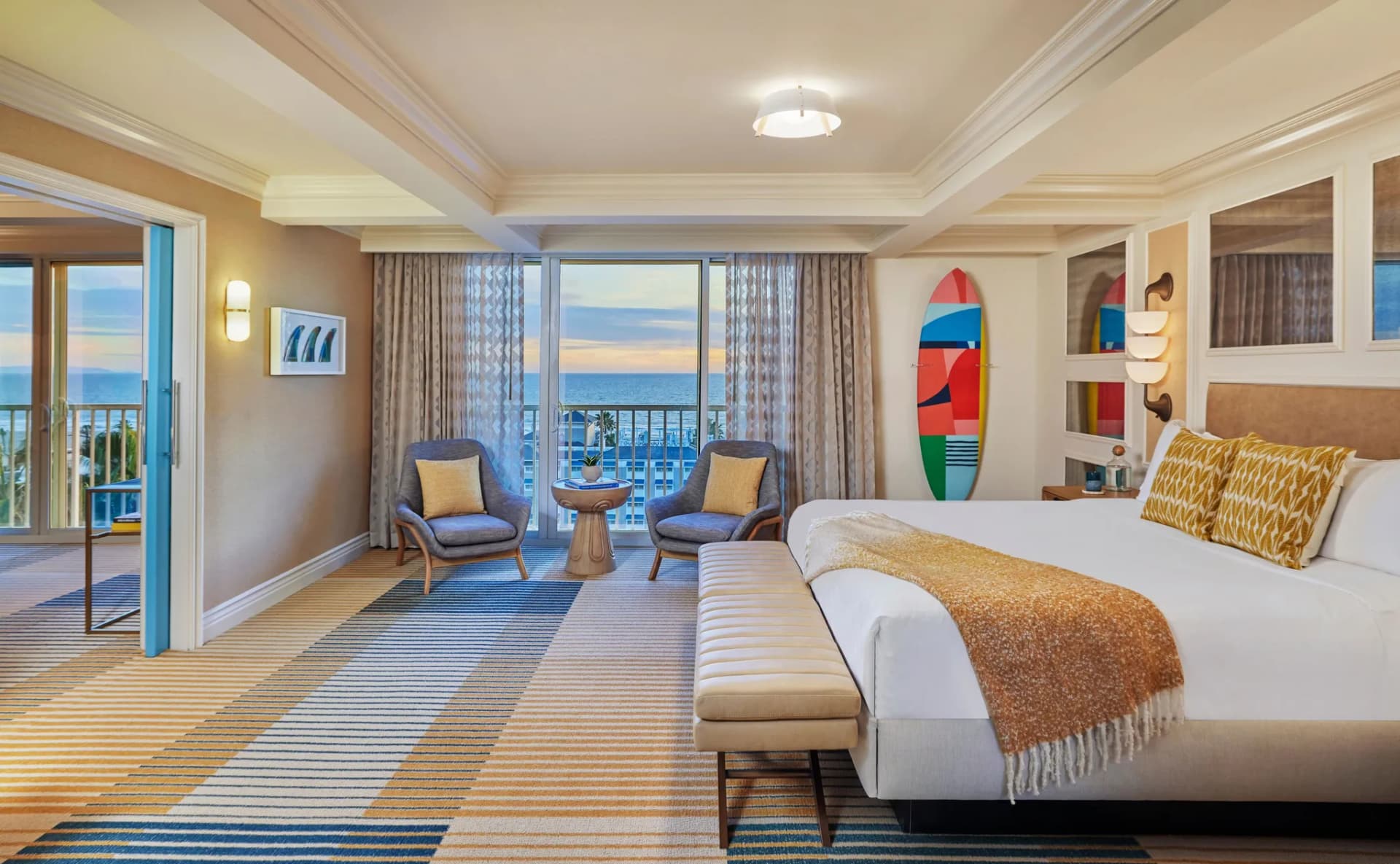 bedroom-kingbed
