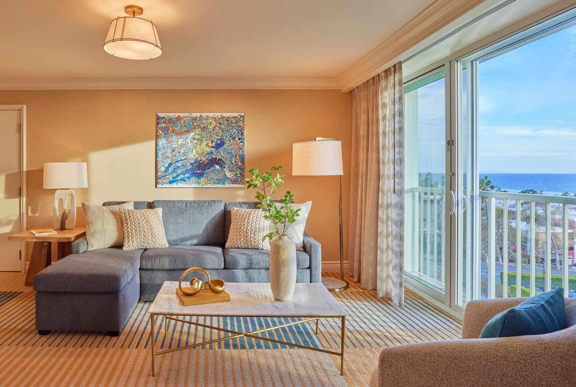 interior-suitesitting