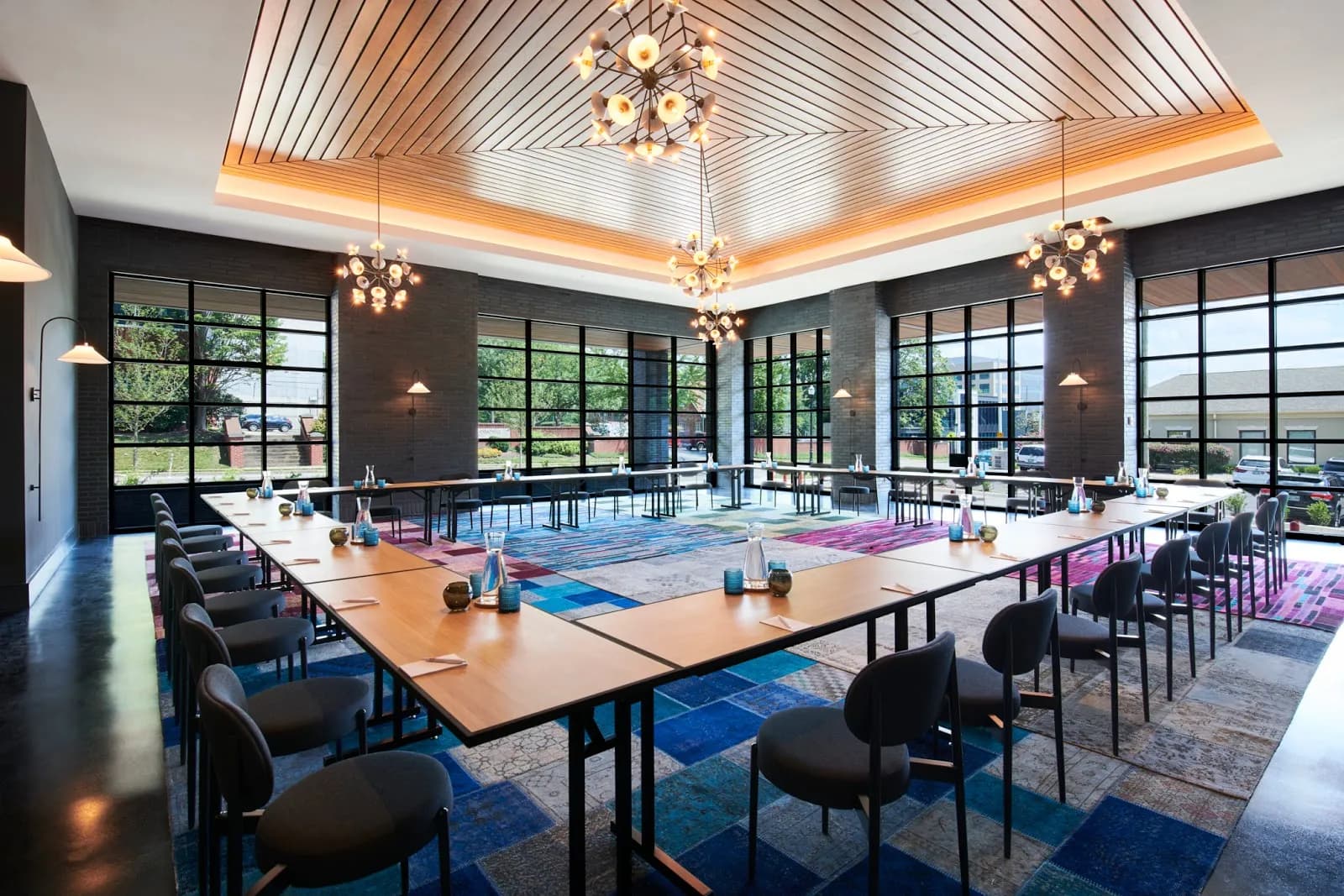 amenities-meetingroom