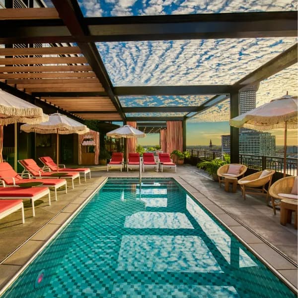 amenities-pool-2