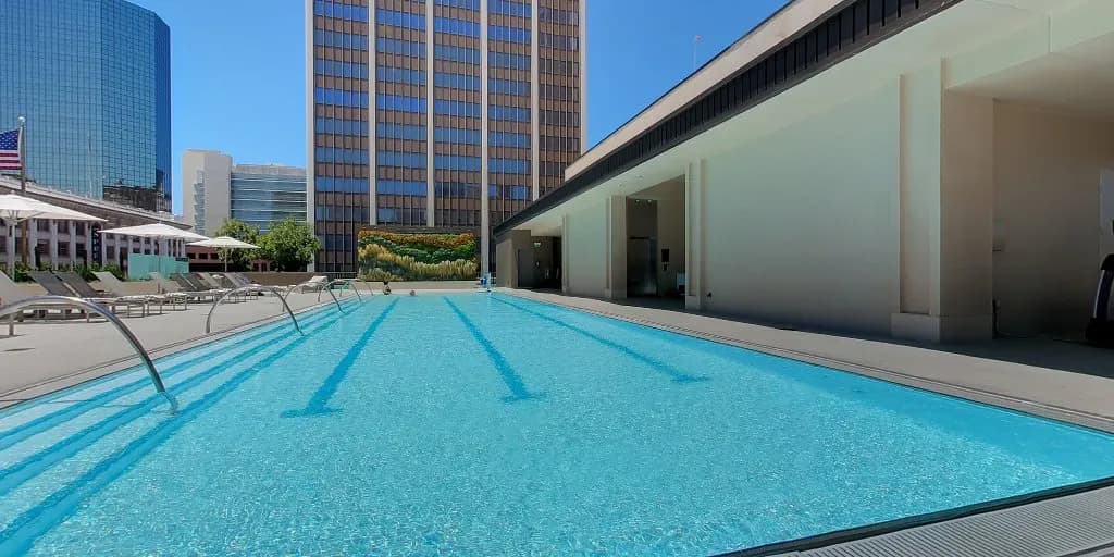amenities-pool-2