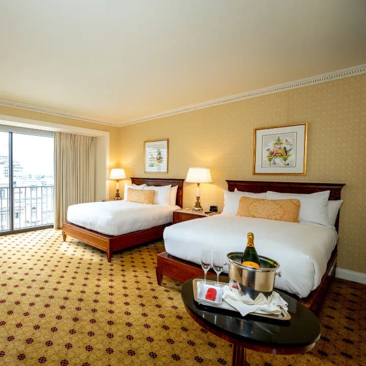 bedroom-doublebeds